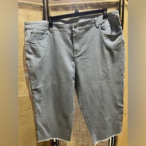 Capri Denim CJ Banks Engineer Stripe Raw Hem  Blue Jean Women’s Size 22W‎